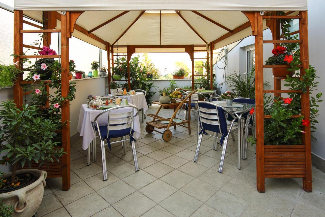 B&B Iulia Augusta Αλμπένγκα Εξωτερικό φωτογραφία