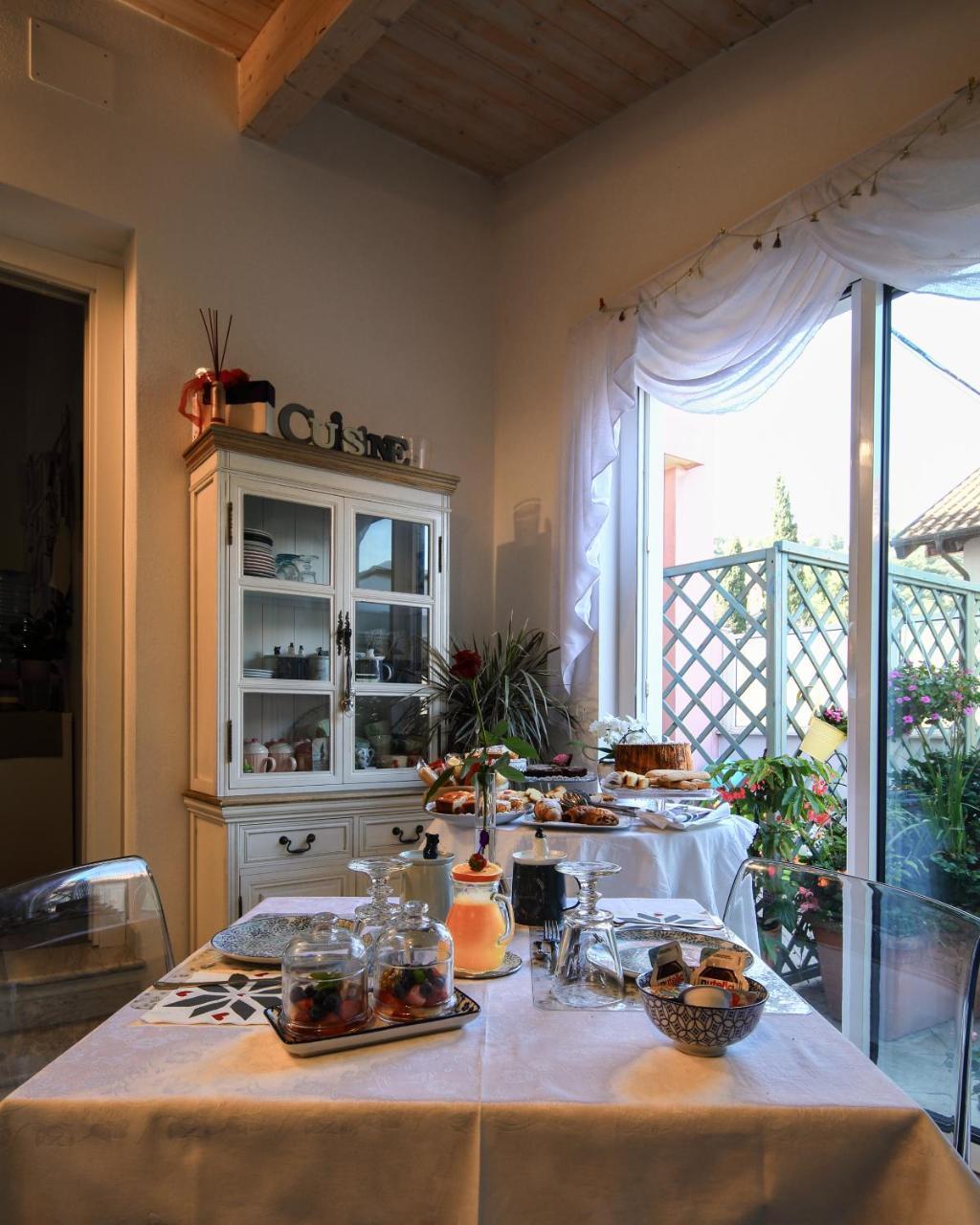 B&B Iulia Augusta Αλμπένγκα Εξωτερικό φωτογραφία
